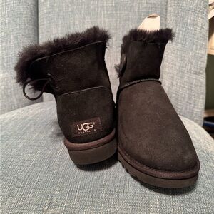 UGG Women's Black Winter Boots
